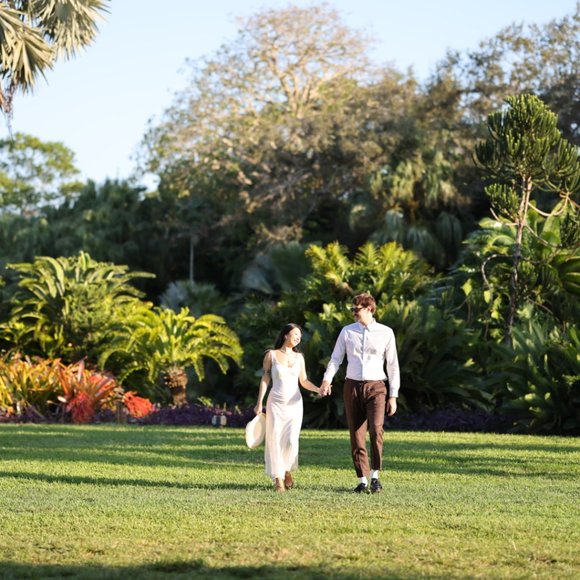 Meet your Posher, Cindy - Picture 2 of 2